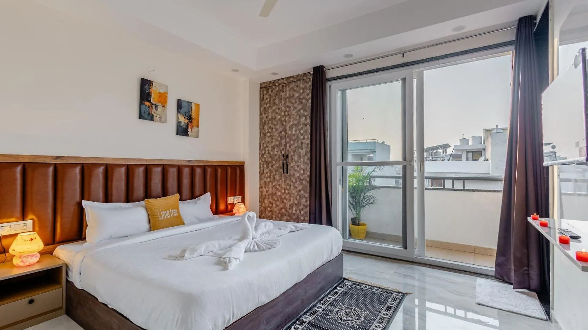 Lime Tree Luxury 2Bhk Serviced Apartment Near Artemis Hospital Gurgaon