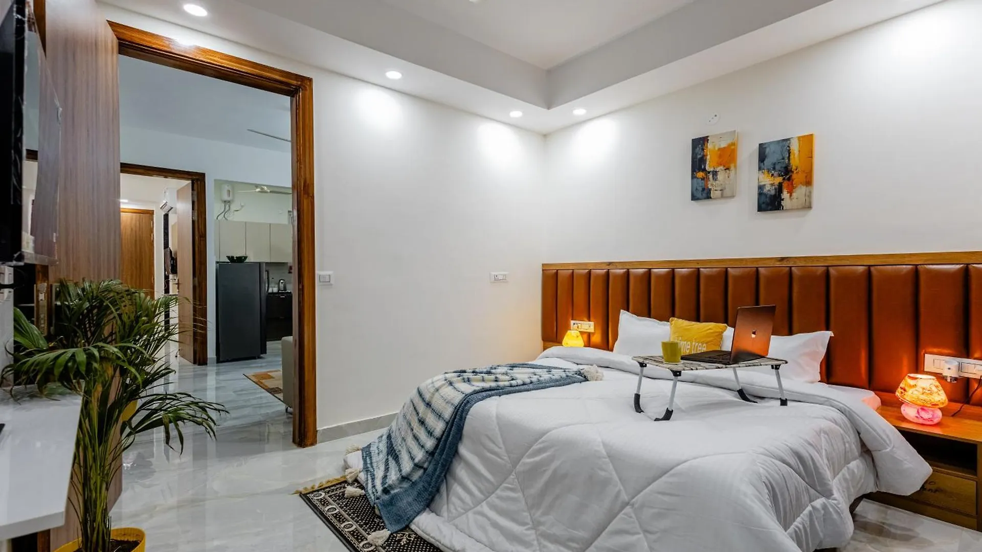 Lime Tree Luxury 2Bhk Serviced Apartment Near Artemis Hospital Gurgaon