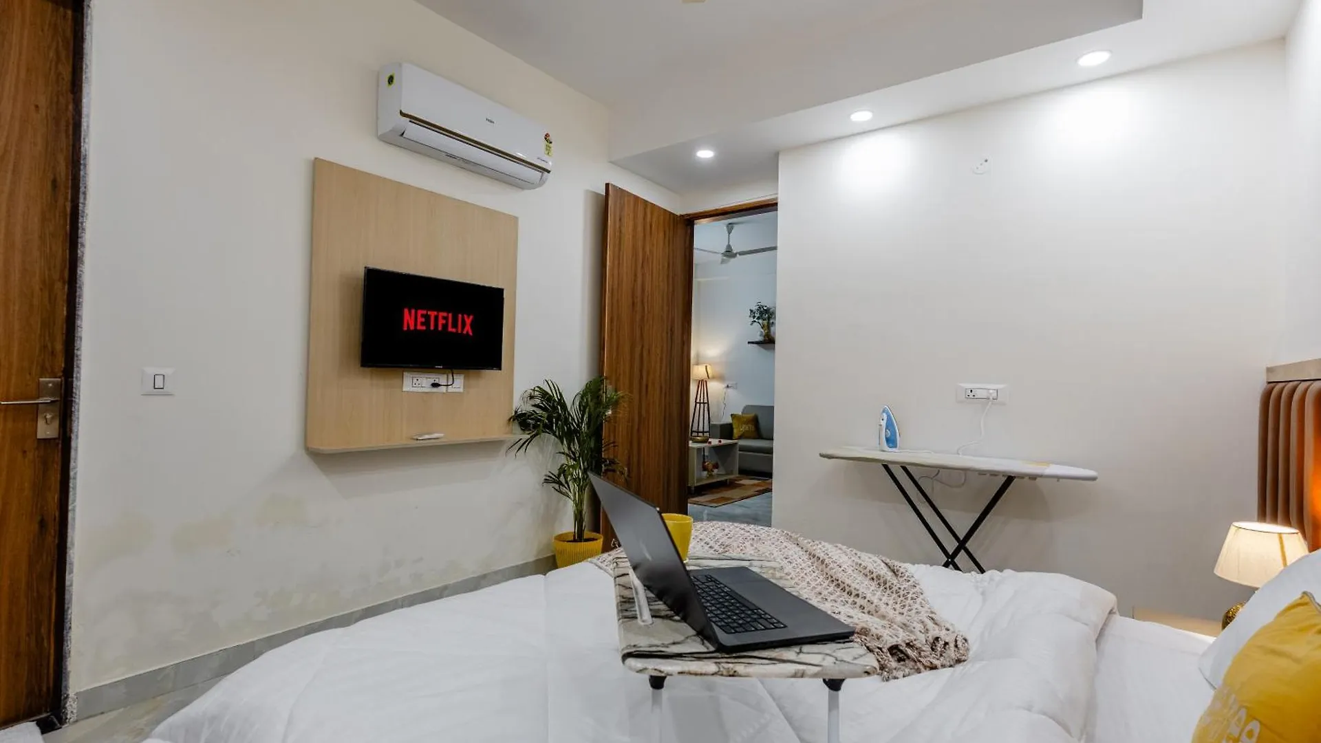 Lime Tree Luxury 2Bhk Serviced Apartment Near Artemis Hospital Gurgaon