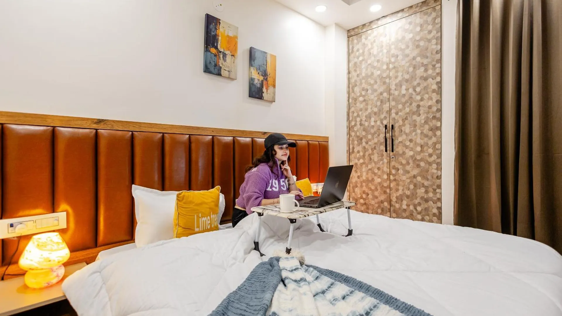 Lime Tree Luxury 2Bhk Serviced Apartment Near Artemis Hospital Gurgaon